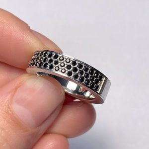 Calvin Klein Hook Ring black crystal